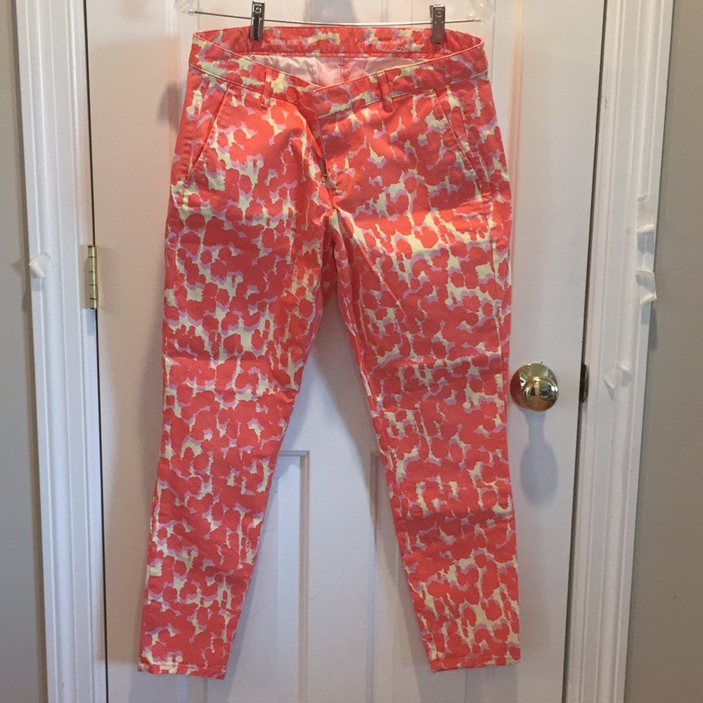 Khakis by gap pants